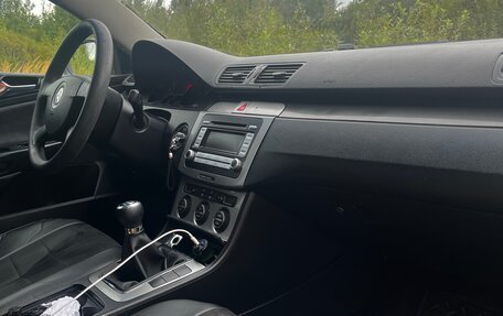 Volkswagen Passat B6, 2006 год, 450 000 рублей, 13 фотография