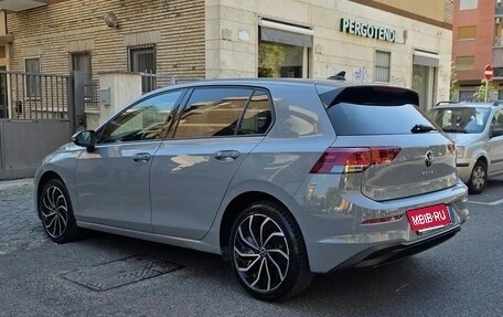 Volkswagen Golf VIII, 2023 год, 2 950 000 рублей, 4 фотография