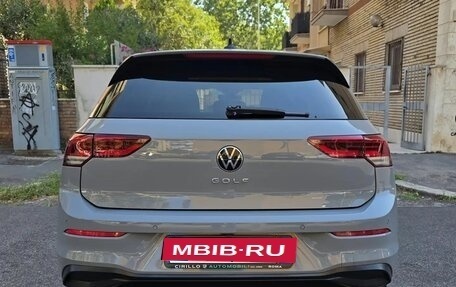 Volkswagen Golf VIII, 2023 год, 2 950 000 рублей, 5 фотография