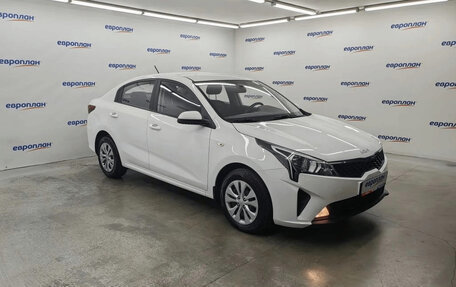 KIA Rio IV, 2021 год, 1 670 000 рублей, 2 фотография