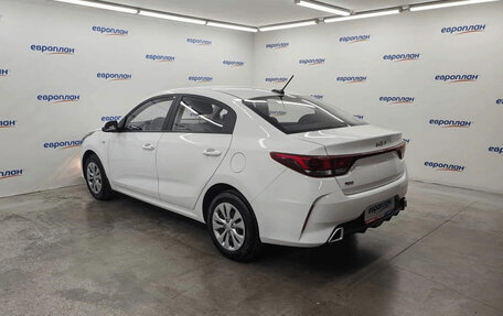 KIA Rio IV, 2021 год, 1 670 000 рублей, 4 фотография