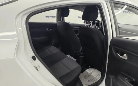 KIA Rio IV, 2021 год, 1 670 000 рублей, 10 фотография