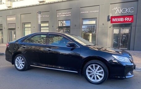 Toyota Camry, 2012 год, 1 950 000 рублей, 2 фотография