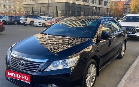 Toyota Camry, 2012 год, 1 950 000 рублей, 3 фотография