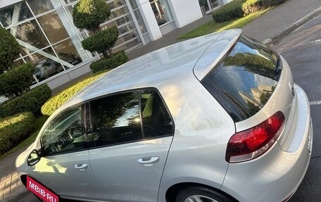 Volkswagen Golf VII рестайлинг, 2011 год, 900 000 рублей, 3 фотография