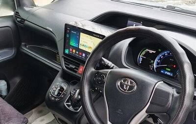 Toyota Noah III, 2015 год, 1 800 000 рублей, 1 фотография