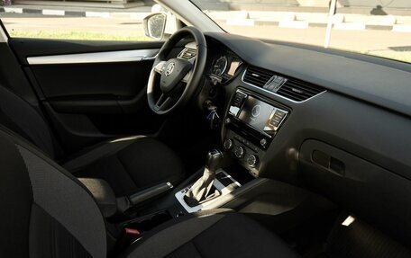 Skoda Octavia, 2019 год, 1 654 000 рублей, 6 фотография