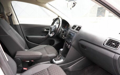 Volkswagen Polo VI (EU Market), 2018 год, 1 079 000 рублей, 6 фотография
