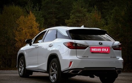 Lexus RX IV рестайлинг, 2016 год, 3 820 000 рублей, 6 фотография