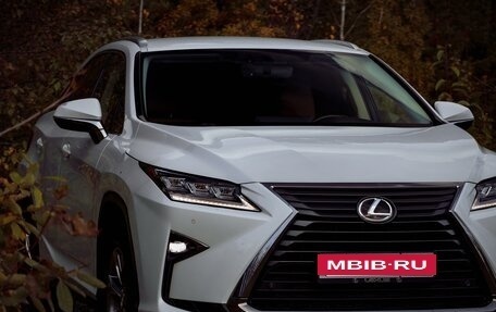 Lexus RX IV рестайлинг, 2016 год, 3 820 000 рублей, 12 фотография