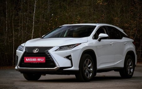 Lexus RX IV рестайлинг, 2016 год, 3 820 000 рублей, 2 фотография