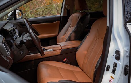 Lexus RX IV рестайлинг, 2016 год, 3 820 000 рублей, 21 фотография