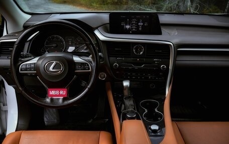 Lexus RX IV рестайлинг, 2016 год, 3 820 000 рублей, 20 фотография