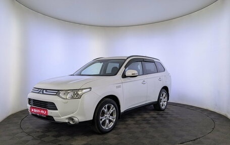 Mitsubishi Outlander III рестайлинг 3, 2012 год, 1 415 000 рублей, 1 фотография