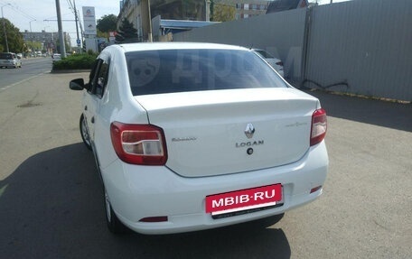 Renault Logan II, 2018 год, 550 000 рублей, 3 фотография