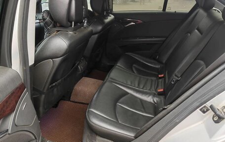 Mercedes-Benz E-Класс, 2005 год, 600 000 рублей, 7 фотография