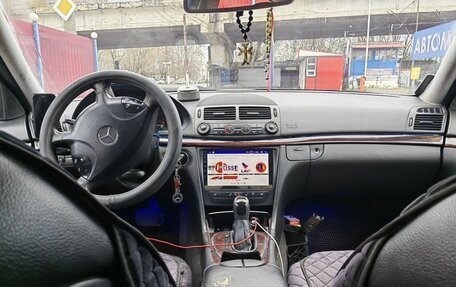 Mercedes-Benz E-Класс, 2005 год, 600 000 рублей, 6 фотография