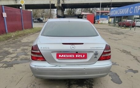 Mercedes-Benz E-Класс, 2005 год, 600 000 рублей, 4 фотография
