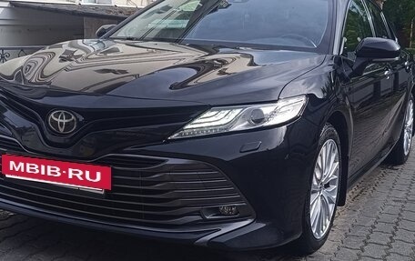 Toyota Camry, 2020 год, 2 950 000 рублей, 2 фотография