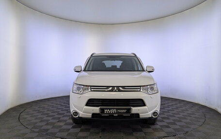 Mitsubishi Outlander III рестайлинг 3, 2012 год, 1 415 000 рублей, 2 фотография