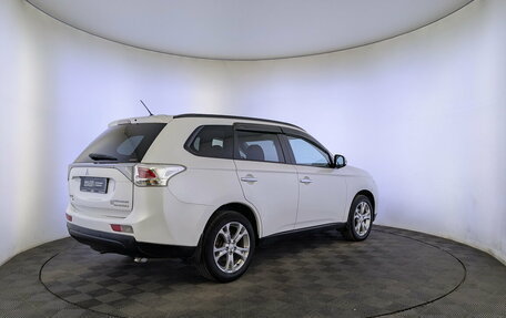 Mitsubishi Outlander III рестайлинг 3, 2012 год, 1 415 000 рублей, 5 фотография