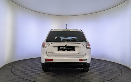 Mitsubishi Outlander III рестайлинг 3, 2012 год, 1 415 000 рублей, 6 фотография