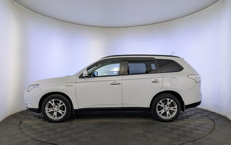 Mitsubishi Outlander III рестайлинг 3, 2012 год, 1 415 000 рублей, 8 фотография