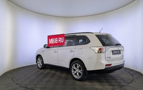 Mitsubishi Outlander III рестайлинг 3, 2012 год, 1 415 000 рублей, 7 фотография