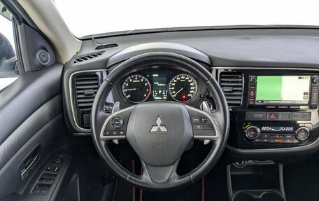 Mitsubishi Outlander III рестайлинг 3, 2012 год, 1 415 000 рублей, 22 фотография