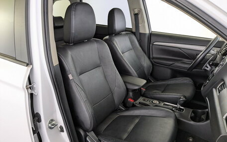 Mitsubishi Outlander III рестайлинг 3, 2012 год, 1 415 000 рублей, 24 фотография