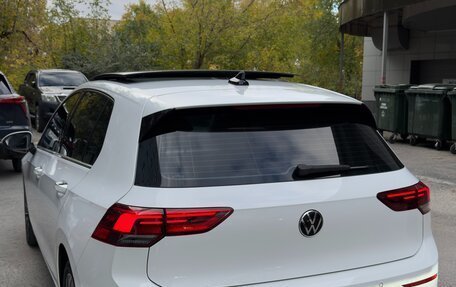 Volkswagen Golf VIII, 2022 год, 1 780 000 рублей, 3 фотография