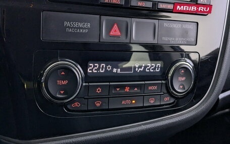 Mitsubishi Outlander III рестайлинг 3, 2012 год, 1 415 000 рублей, 27 фотография