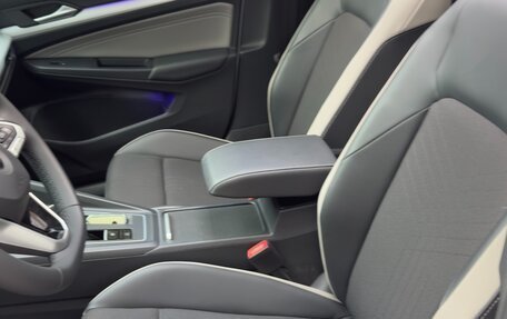 Volkswagen Golf VIII, 2022 год, 1 780 000 рублей, 8 фотография