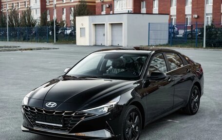 Hyundai Elantra, 2023 год, 1 430 000 рублей, 3 фотография