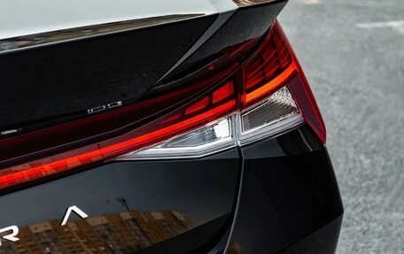 Hyundai Elantra, 2023 год, 1 430 000 рублей, 15 фотография