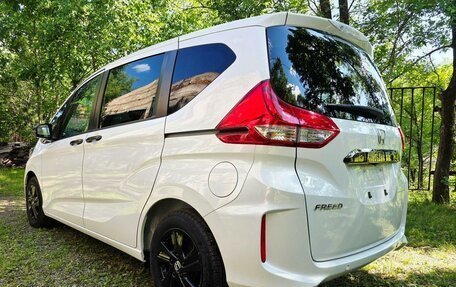 Honda Freed II, 2023 год, 1 640 000 рублей, 1 фотография