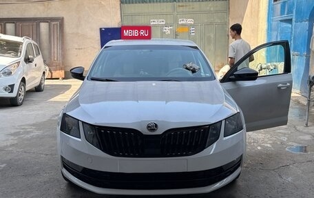 Skoda Octavia, 2018 год, 1 050 000 рублей, 13 фотография