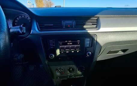 Skoda Rapid I, 2017 год, 1 100 000 рублей, 11 фотография