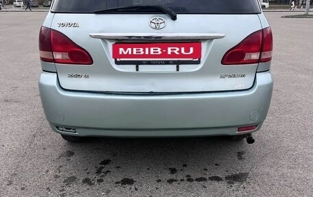 Toyota Ipsum II, 2001 год, 650 000 рублей, 6 фотография