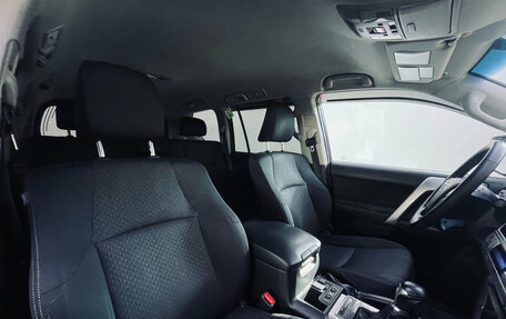 Toyota Land Cruiser Prado 150 рестайлинг, 2018 год, 5 100 000 рублей, 9 фотография