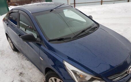 Hyundai Solaris II рестайлинг, 2014 год, 900 000 рублей, 5 фотография