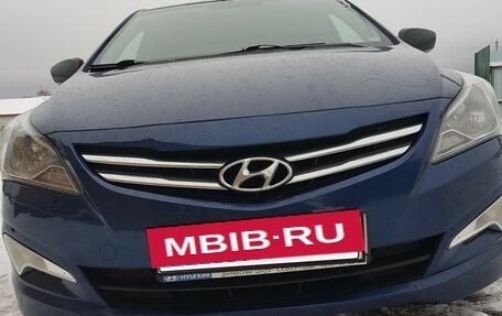 Hyundai Solaris II рестайлинг, 2014 год, 900 000 рублей, 2 фотография