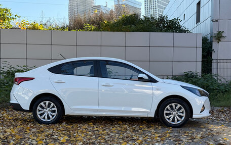 Hyundai Solaris II рестайлинг, 2020 год, 1 650 000 рублей, 8 фотография