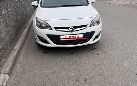 Opel Astra J, 2013 год, 790 000 рублей, 2 фотография