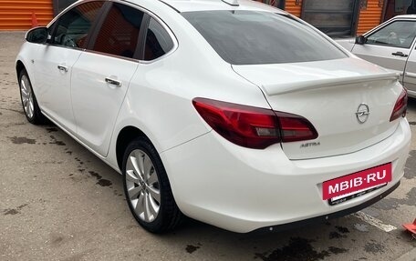 Opel Astra J, 2013 год, 790 000 рублей, 4 фотография