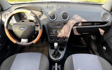 Ford Fusion I, 2006 год, 190 000 рублей, 9 фотография