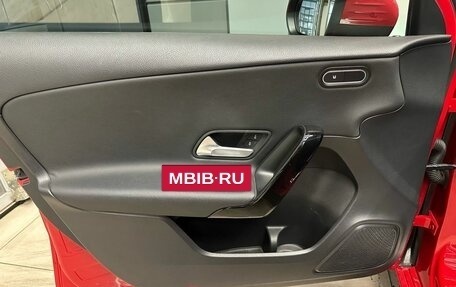 Mercedes-Benz A-Класс, 2019 год, 2 390 000 рублей, 5 фотография