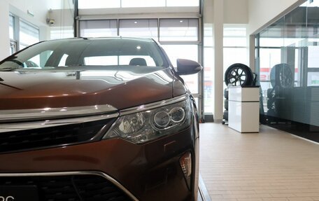 Toyota Camry, 2018 год, 2 490 000 рублей, 7 фотография