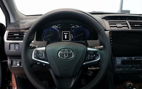 Toyota Camry, 2018 год, 2 490 000 рублей, 16 фотография
