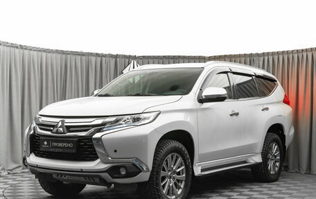 Mitsubishi Pajero Sport III рестайлинг, 2018 год, 3 380 000 рублей, 1 фотография